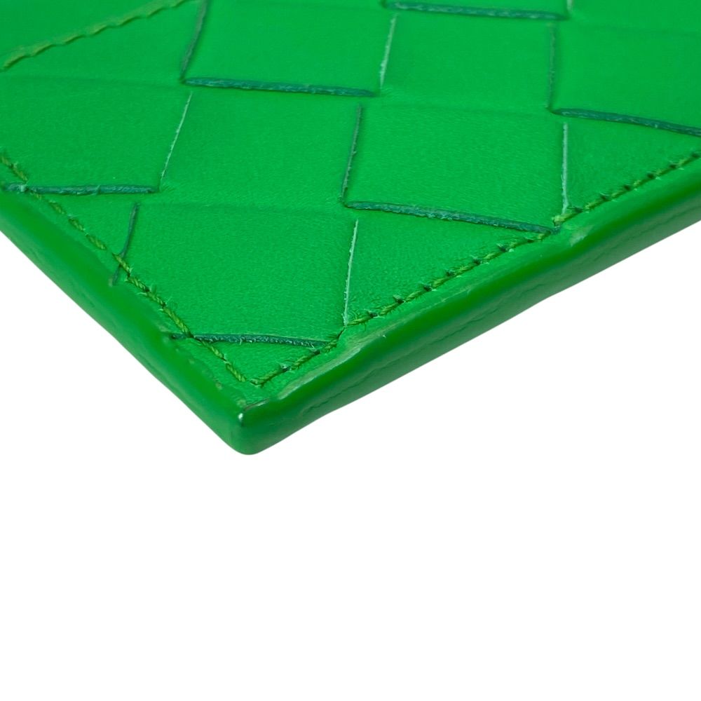 Bottega Veneta Card Case Leather Green Practical Functional Smart Minimal — view 4