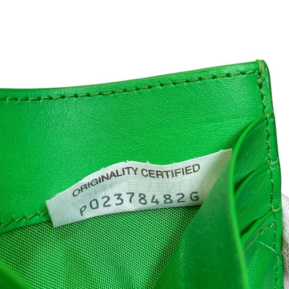 Bottega Veneta Card Case Leather Green Practical Functional Smart Minimal — view 9