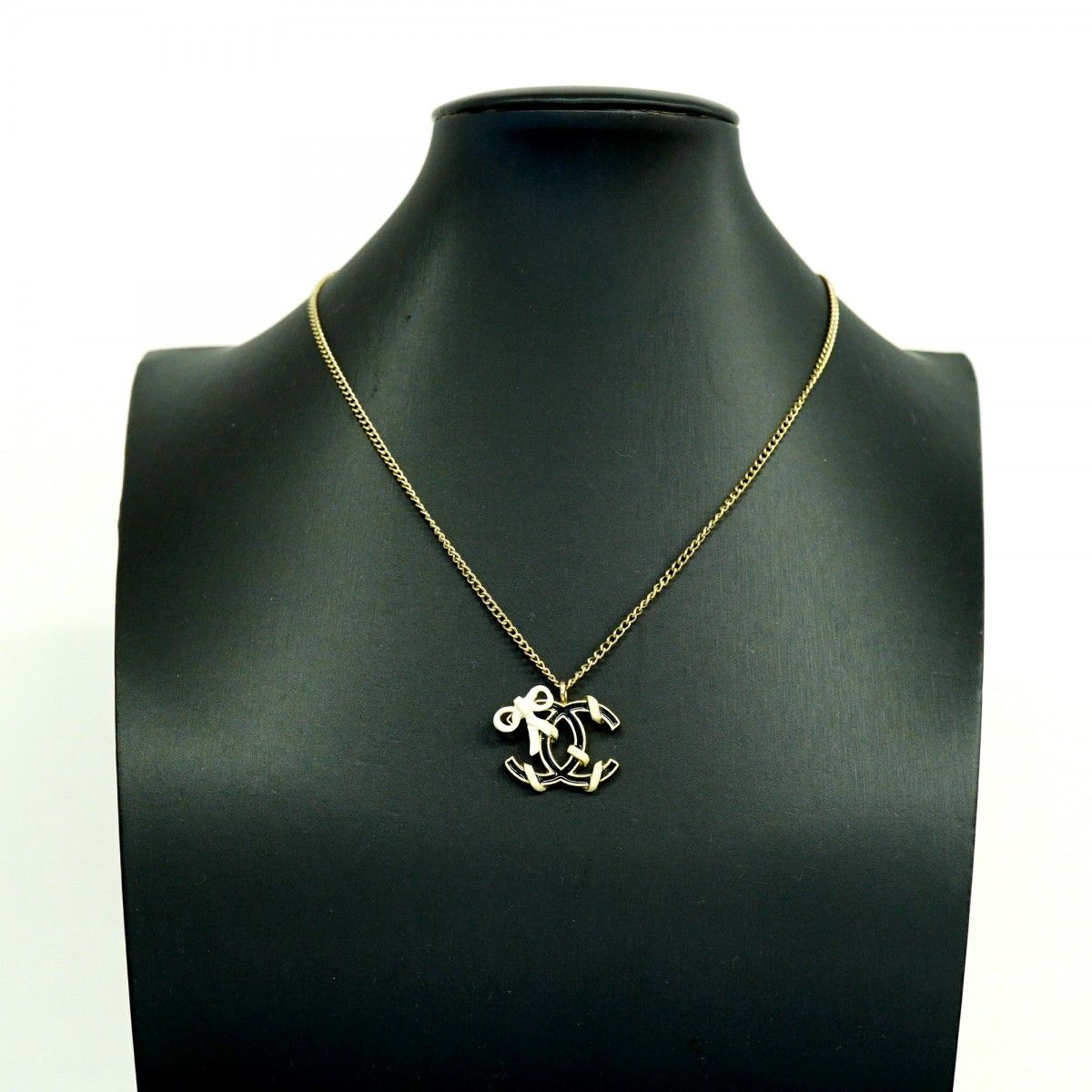 Chanel Necklace CC Logo Ribbon Motif Gold Plated Champagne White Black Cles — view 6