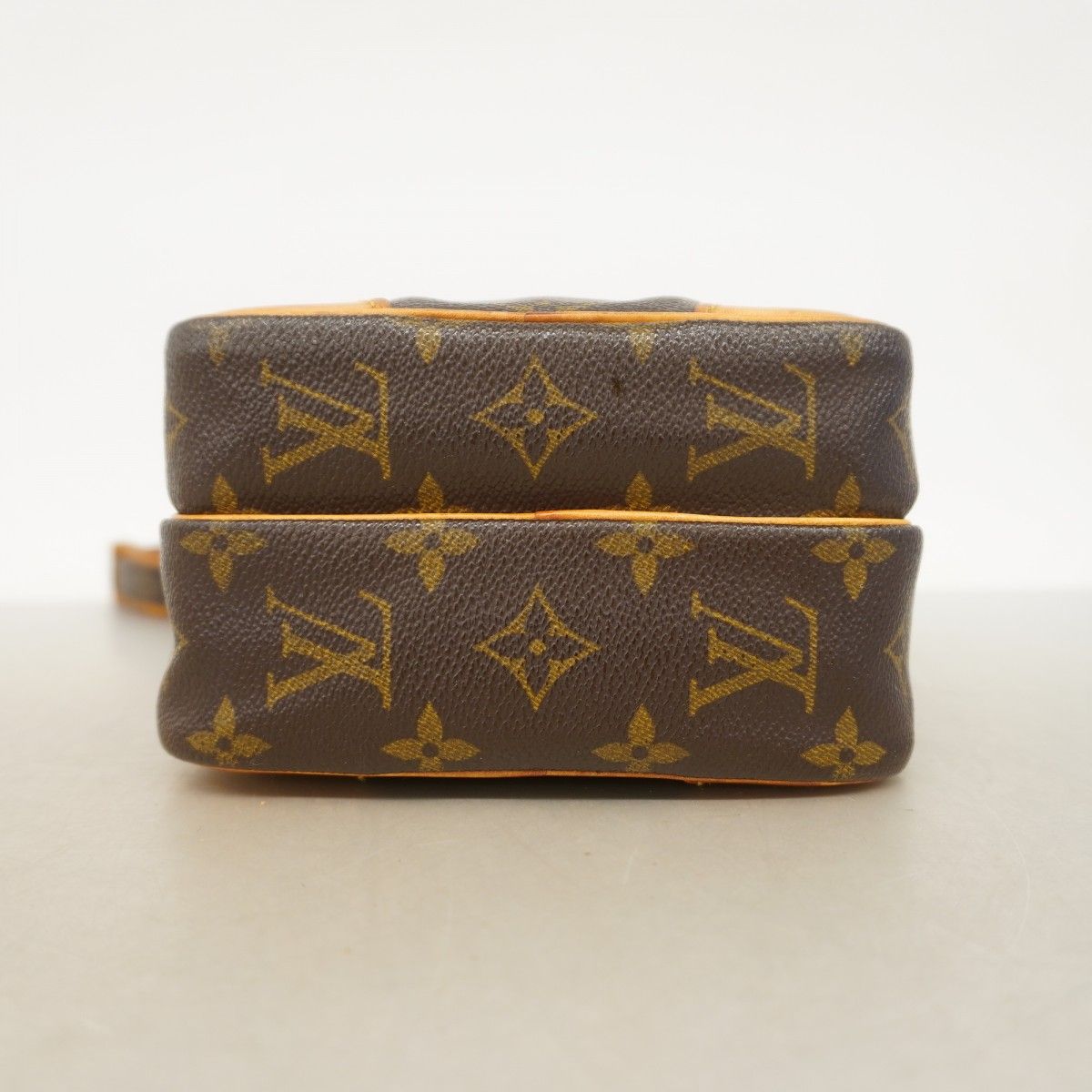 Louis Vuitton Shoulder Bag Monogram Amazon Brown — view 3