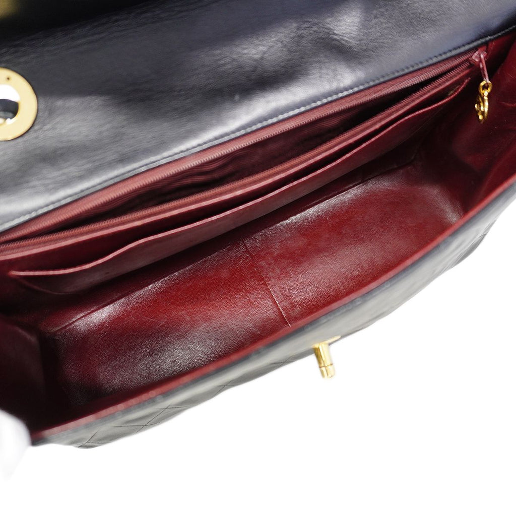 Chanel Shoulder Bag Deca Quilted Lambskin Black Gold — view 4