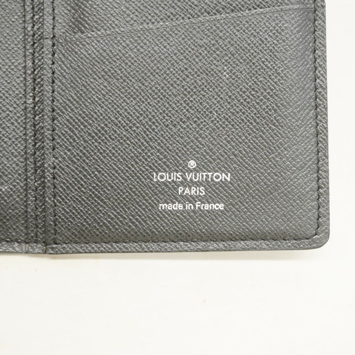Louis Vuitton Long Bill Holder Taiga Portefeuille Noir Wallet — view 4