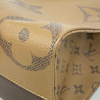 Louis Vuitton Tote Monogram Giant Reverse On The Go MM Brown 2-Way — view 6