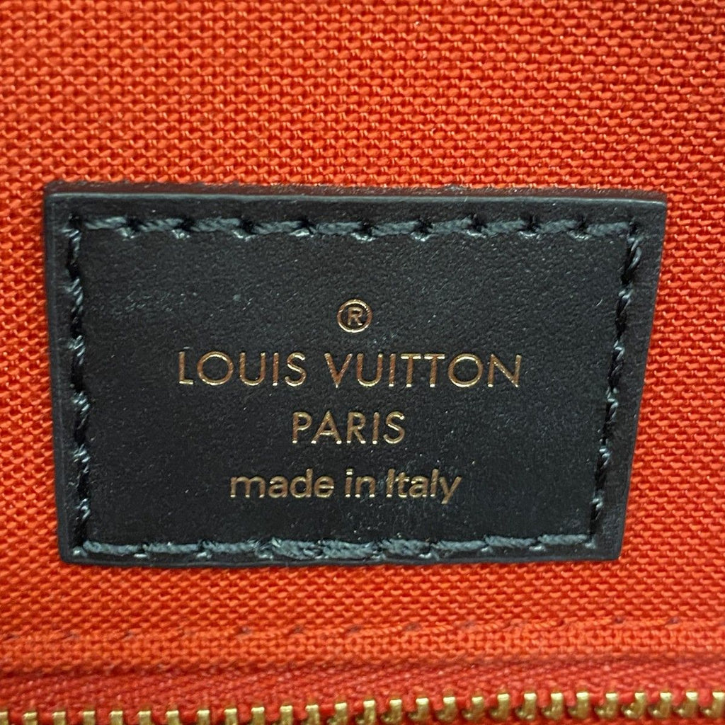 Louis Vuitton Tote Monogram Giant Reverse On The Go MM Brown 2-Way — view 5