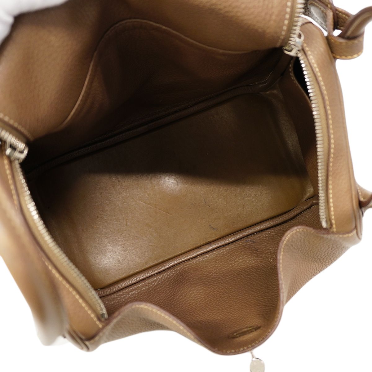 Hermes Handbag Lindy 30 Taurillon Clemence Etoupe Silver 2-Way — view 4