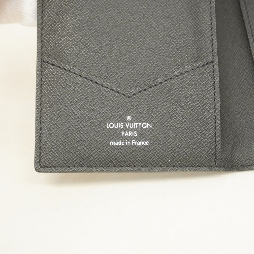 Louis Vuitton Passport Case Monogram Eclipse Couverture NM Black — view 4