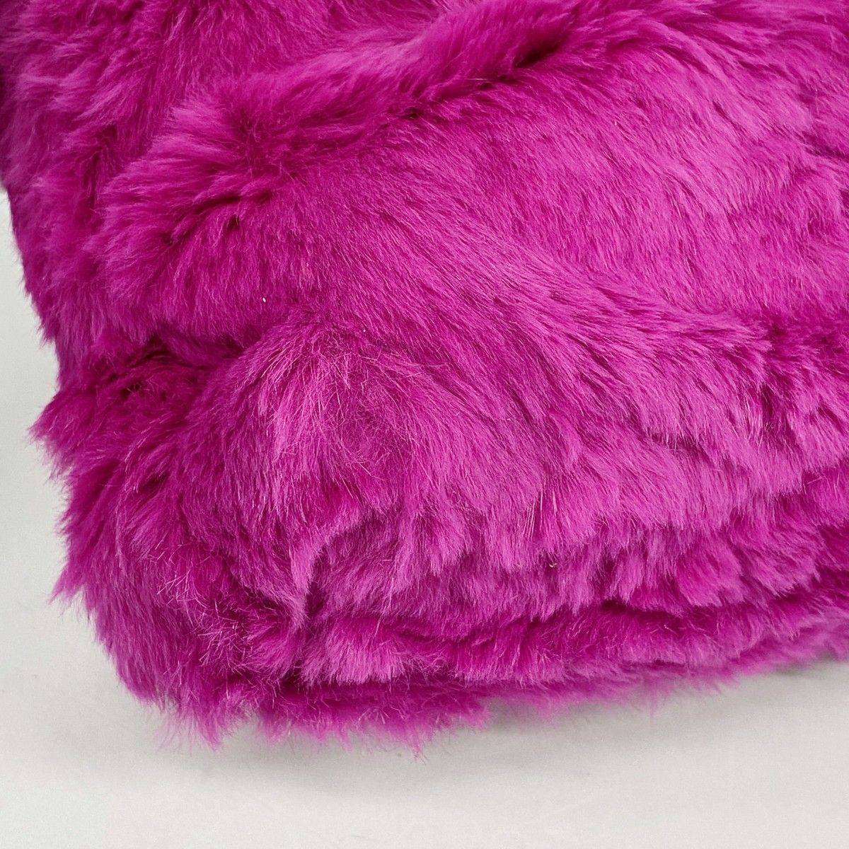 Chanel Shoulder Bag Fur Purple Gold — view 7