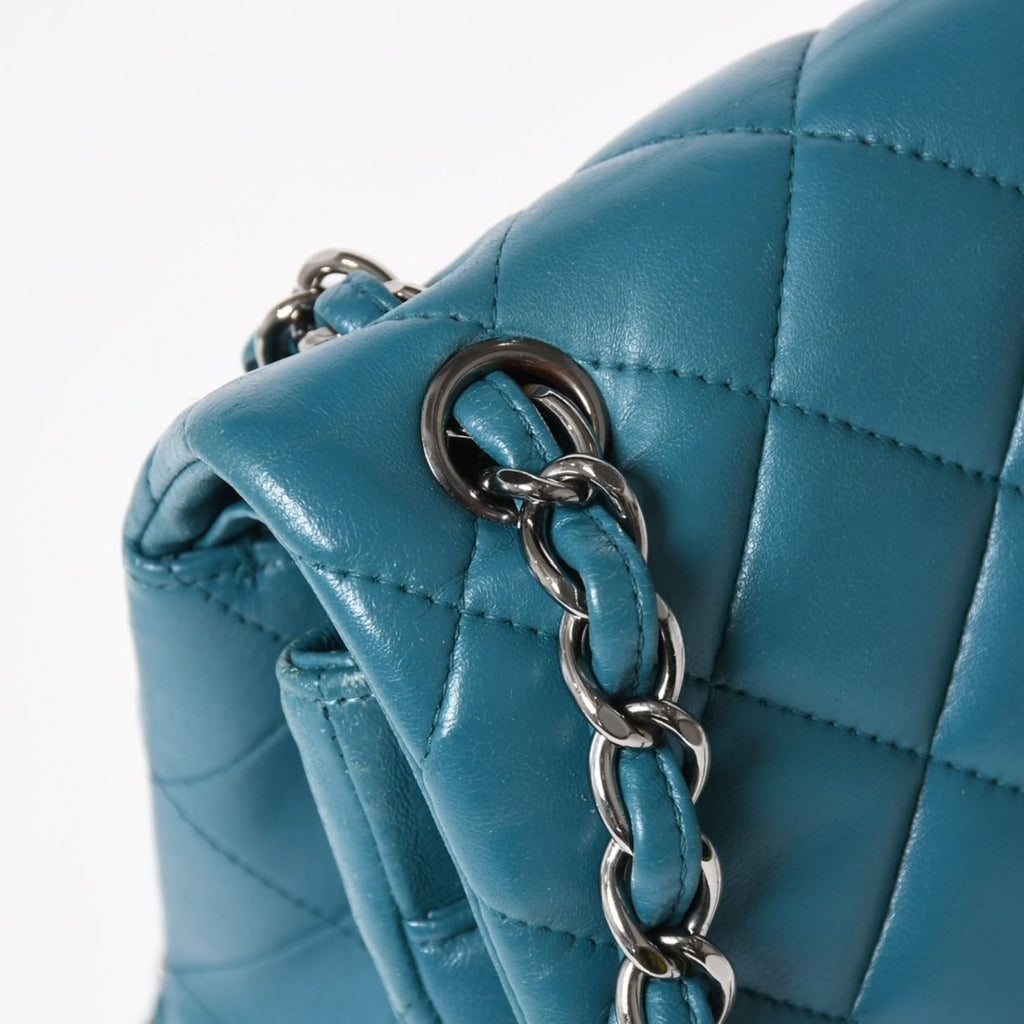 Chanel Maxi Quilted 30 Double Flap Chain Shoulder Bag CC Logo Lambskin Turquoise — view 4
