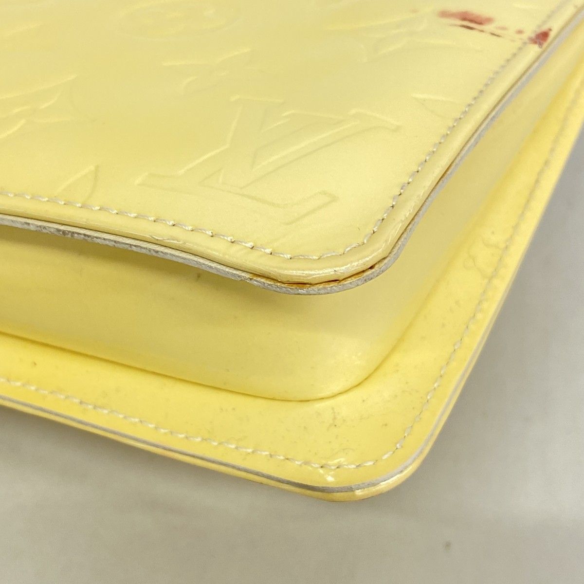 Louis Vuitton Pouch Vernis Lexington Loulou — view 6