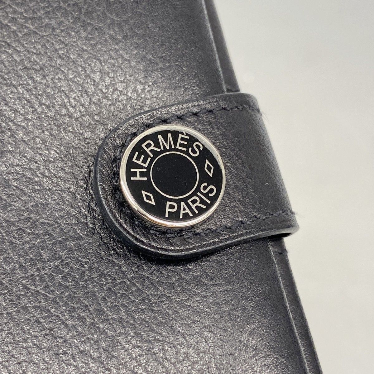 Hermes Card Case Color Black Silver — view 7