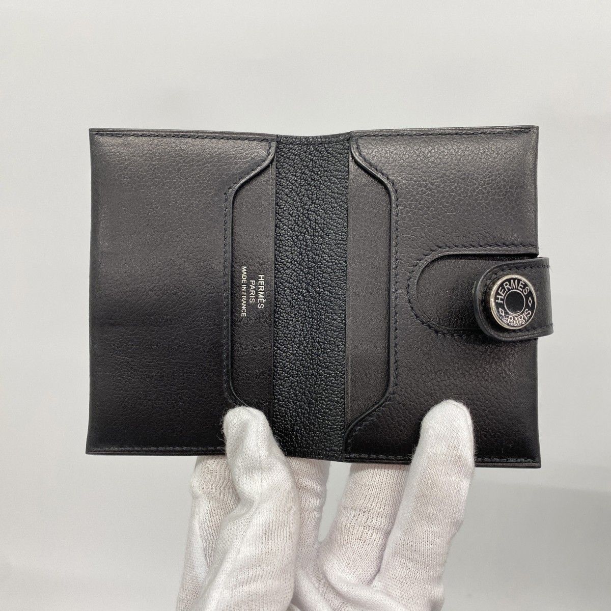 Hermes Card Case Color Black Silver — view 3