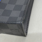 Louis Vuitton Clutch Damier Graphite Epi Pochette Voyage MM Noir — view 6