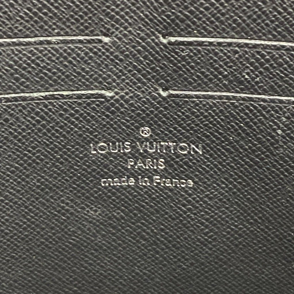 Louis Vuitton Clutch Damier Graphite Epi Pochette Voyage MM Noir — view 5