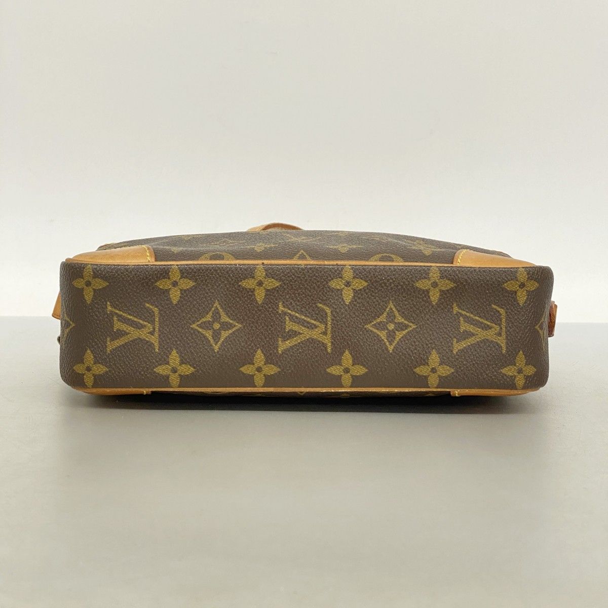 Louis Vuitton Shoulder Bag Monogram Trocadero 24 Brown — view 3