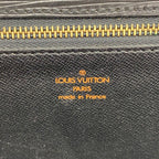 Louis Vuitton Clutch Epi Series Dragonne Noir — view 5