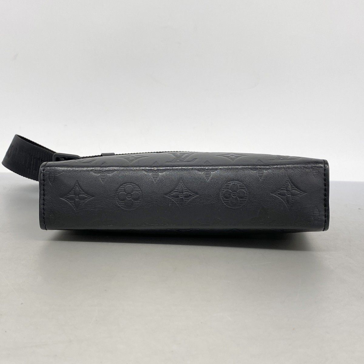 Louis Vuitton Shoulder Bag Monogram Shadow Gaston Wearable Wallet Black Cles — view 3