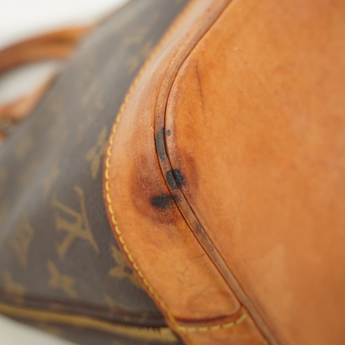 Louis Vuitton Handbag Monogram Alma Brown — view 6