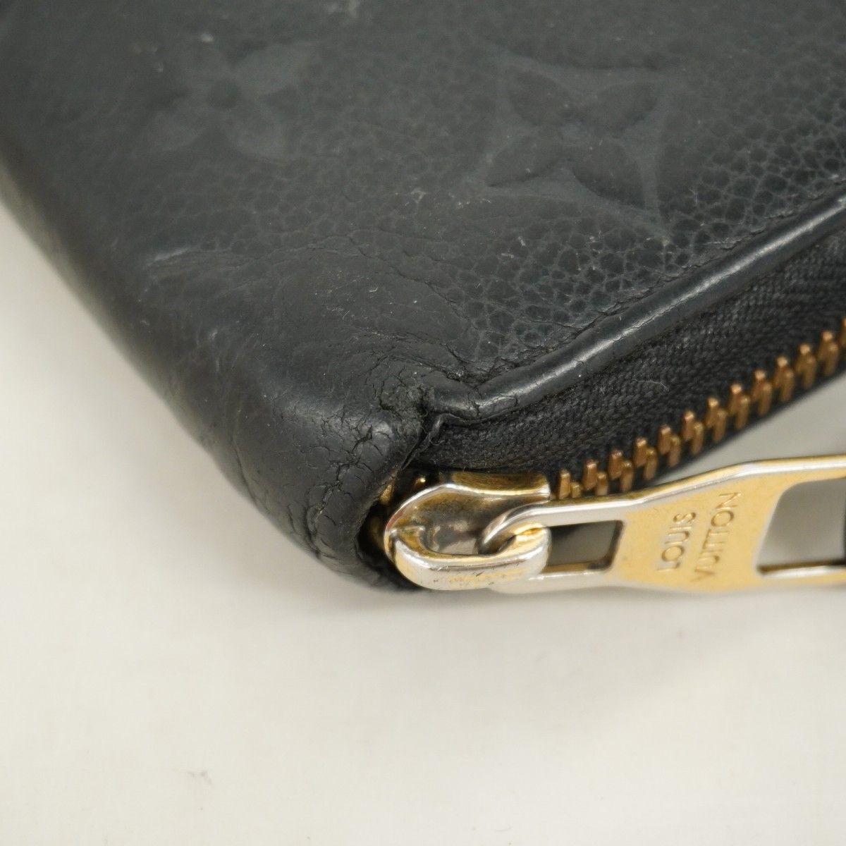 Louis Vuitton Wallet Monogram Empreinte Zippy Noir — view 8