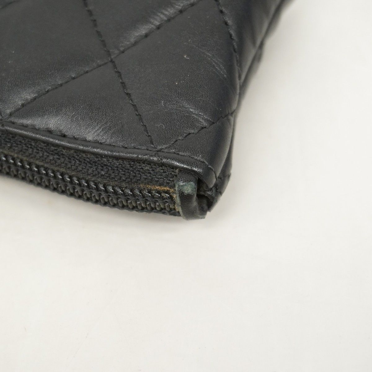 Chanel Coin Case Cambon Lambskin Black Silver — view 5