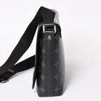 Louis Vuitton Shoulder Bag District NM Monogram Eclipse Black — view 4