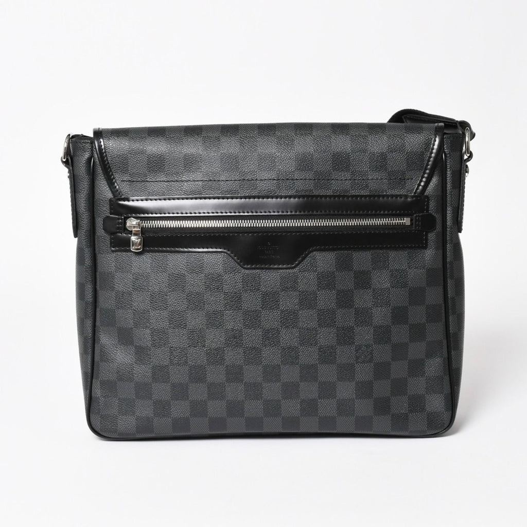 Louis Vuitton Daniel MM Shoulder Bag Damier Graphite Black Silver — view 2