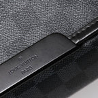 Louis Vuitton Daniel MM Shoulder Bag Damier Graphite Black Silver — view 8
