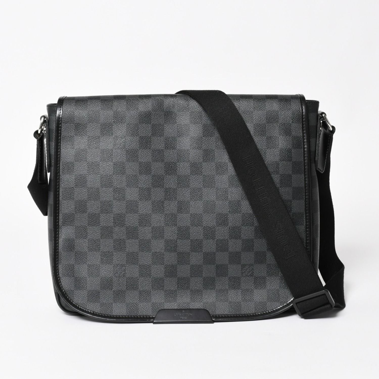 Louis Vuitton Daniel MM Shoulder Bag Damier Graphite Black Silver