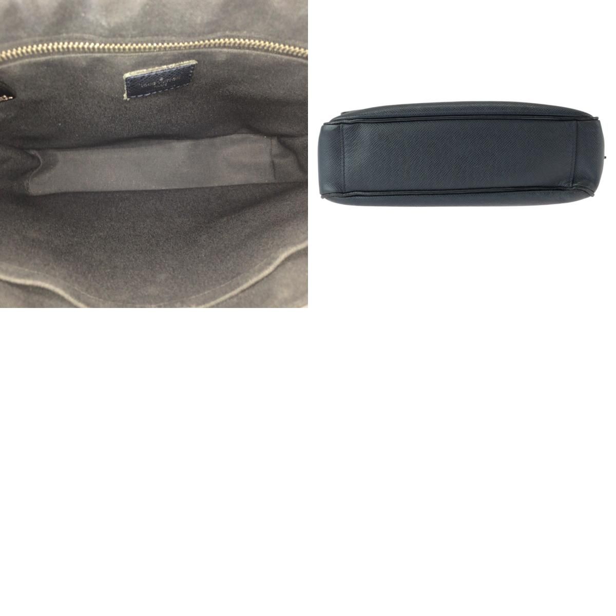 Louis Vuitton Taiga Roman PM Navy Silver Leather Shoulder — view 9