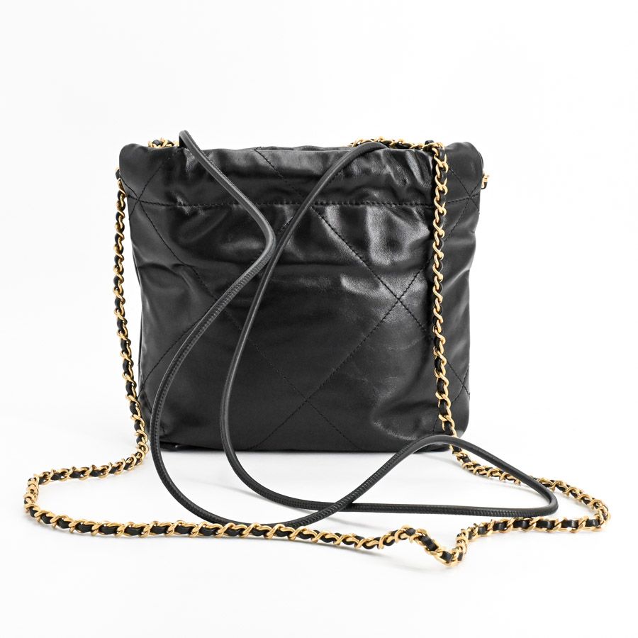 Chanel Shoulder Bag 22 Mini — view 3