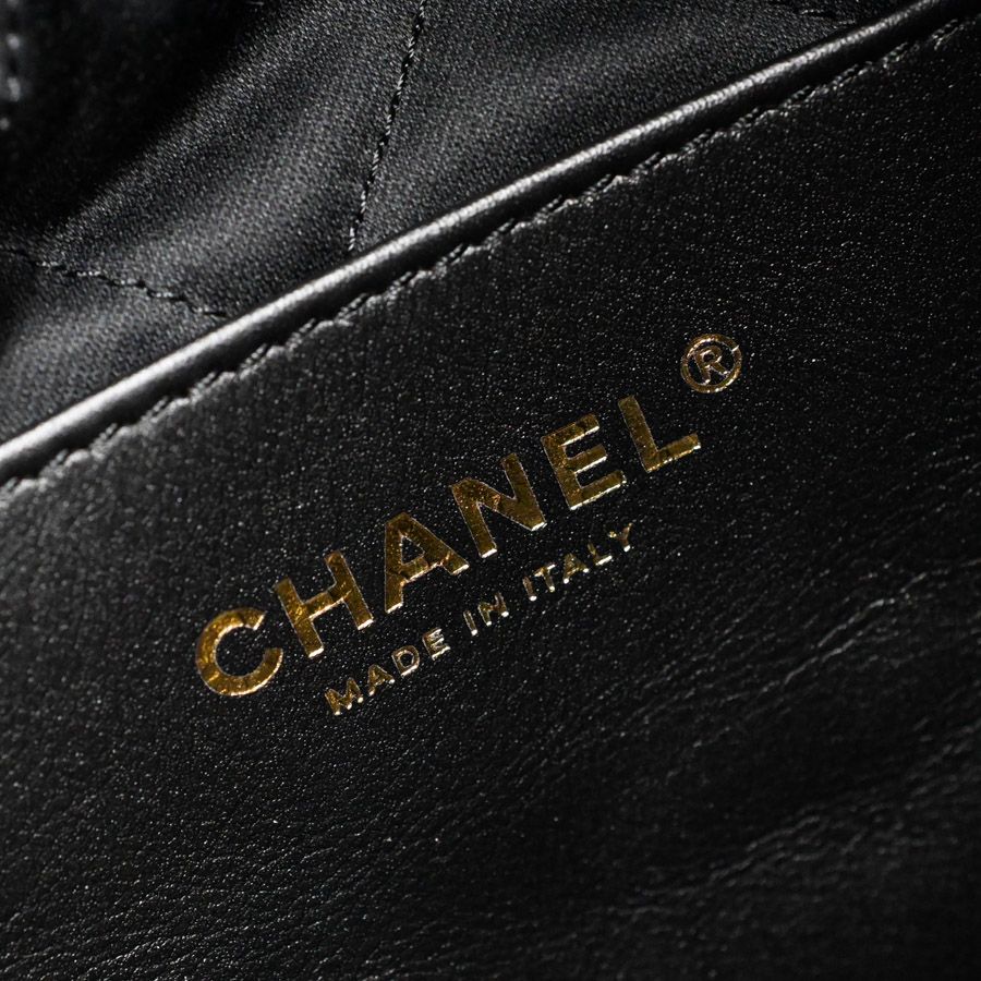 Chanel Shoulder Bag 22 Mini — view 6