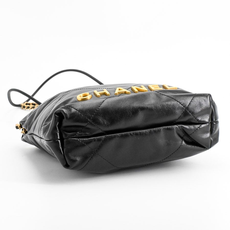 Chanel Shoulder Bag 22 Mini — view 5