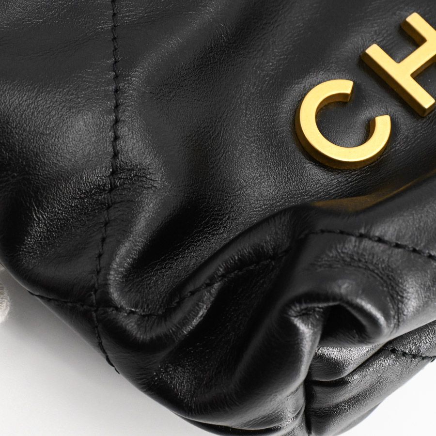 Chanel Shoulder Bag 22 Mini — view 7