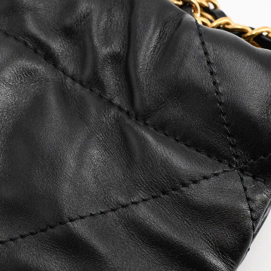 Chanel Shoulder Bag 22 Mini — view 8