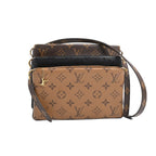 Louis Vuitton Shoulder Bag Pochette LV
