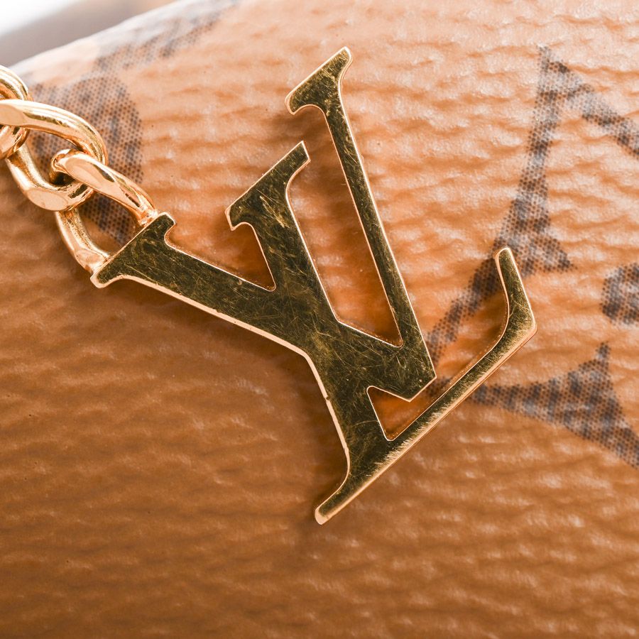 Louis Vuitton Shoulder Bag Pochette LV — view 7