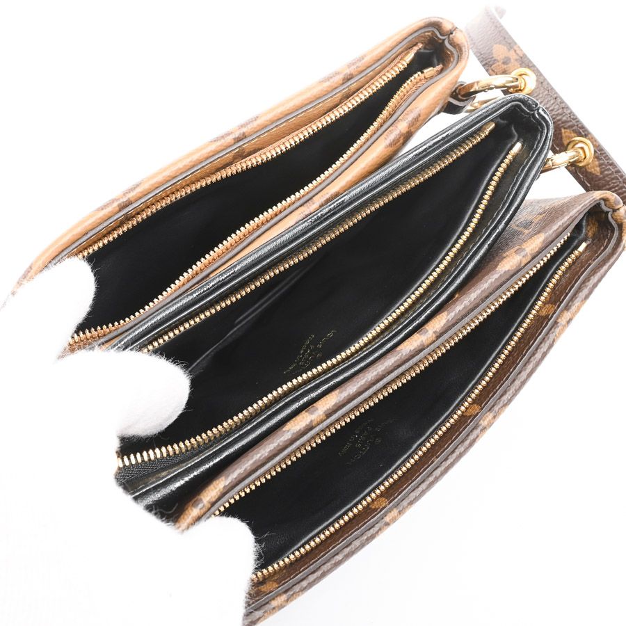 Louis Vuitton Shoulder Bag Pochette LV — view 4