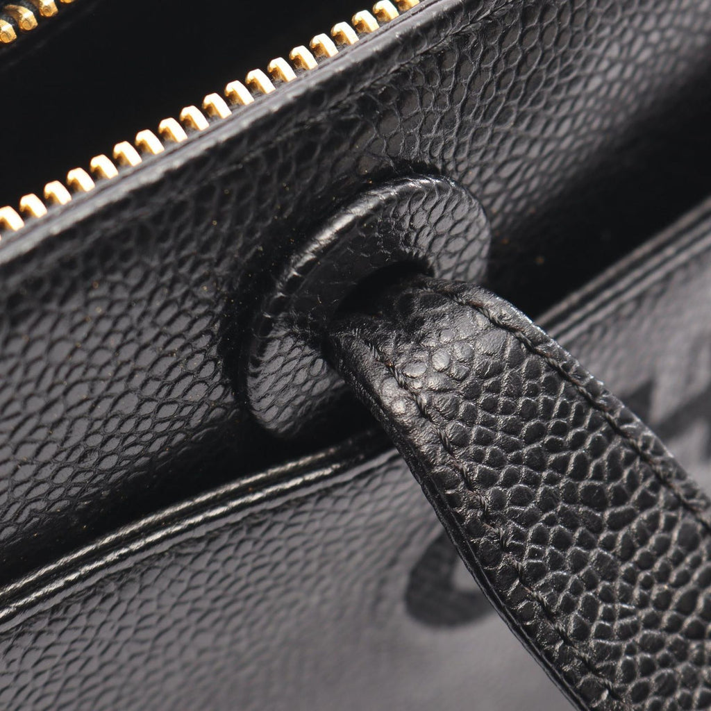 Chanel Tote Logo Black Caviar Leather Stitch — view 6