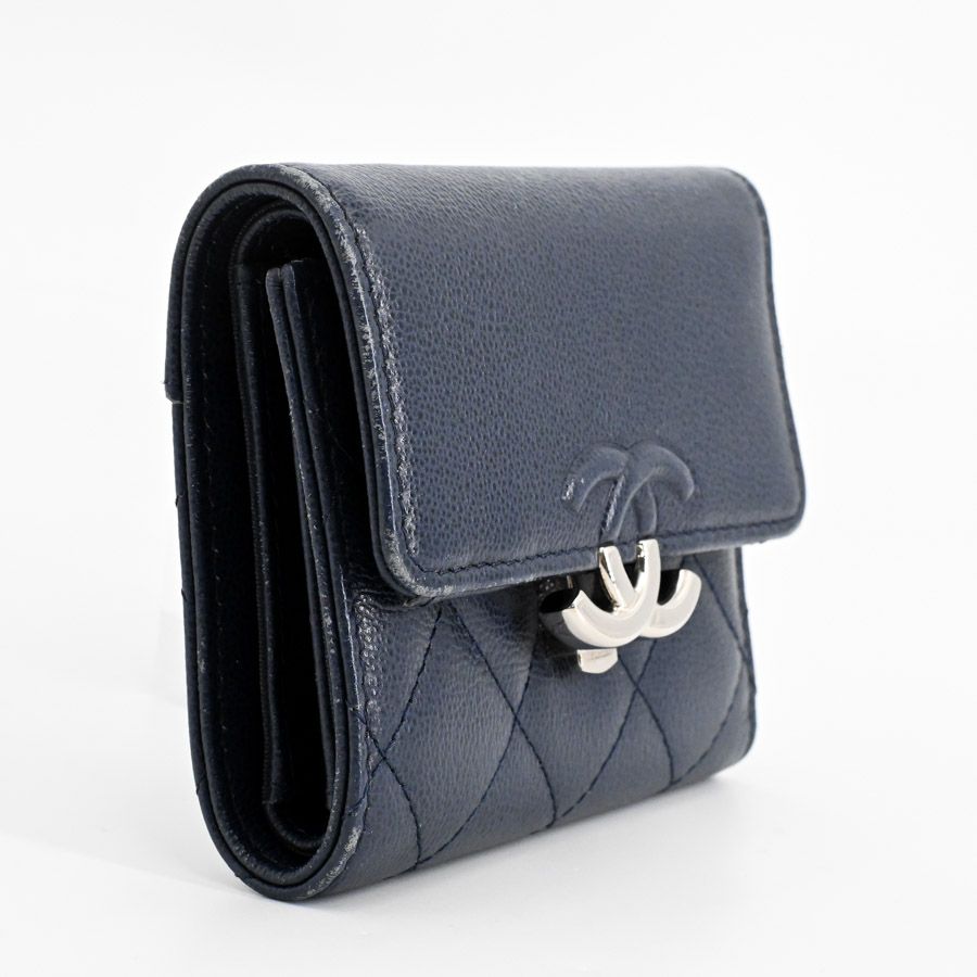 Chanel Compact Wallet CC Box Small Flap — view 2