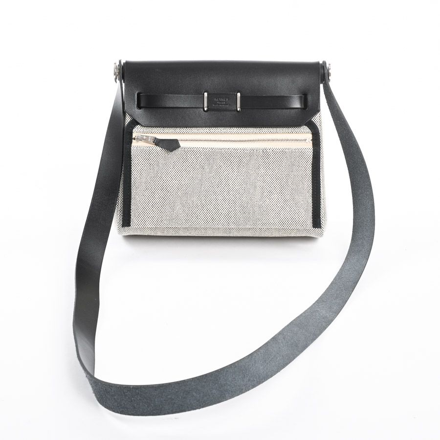 Hermes Shoulder Bag Herbag Zip 20 — view 3