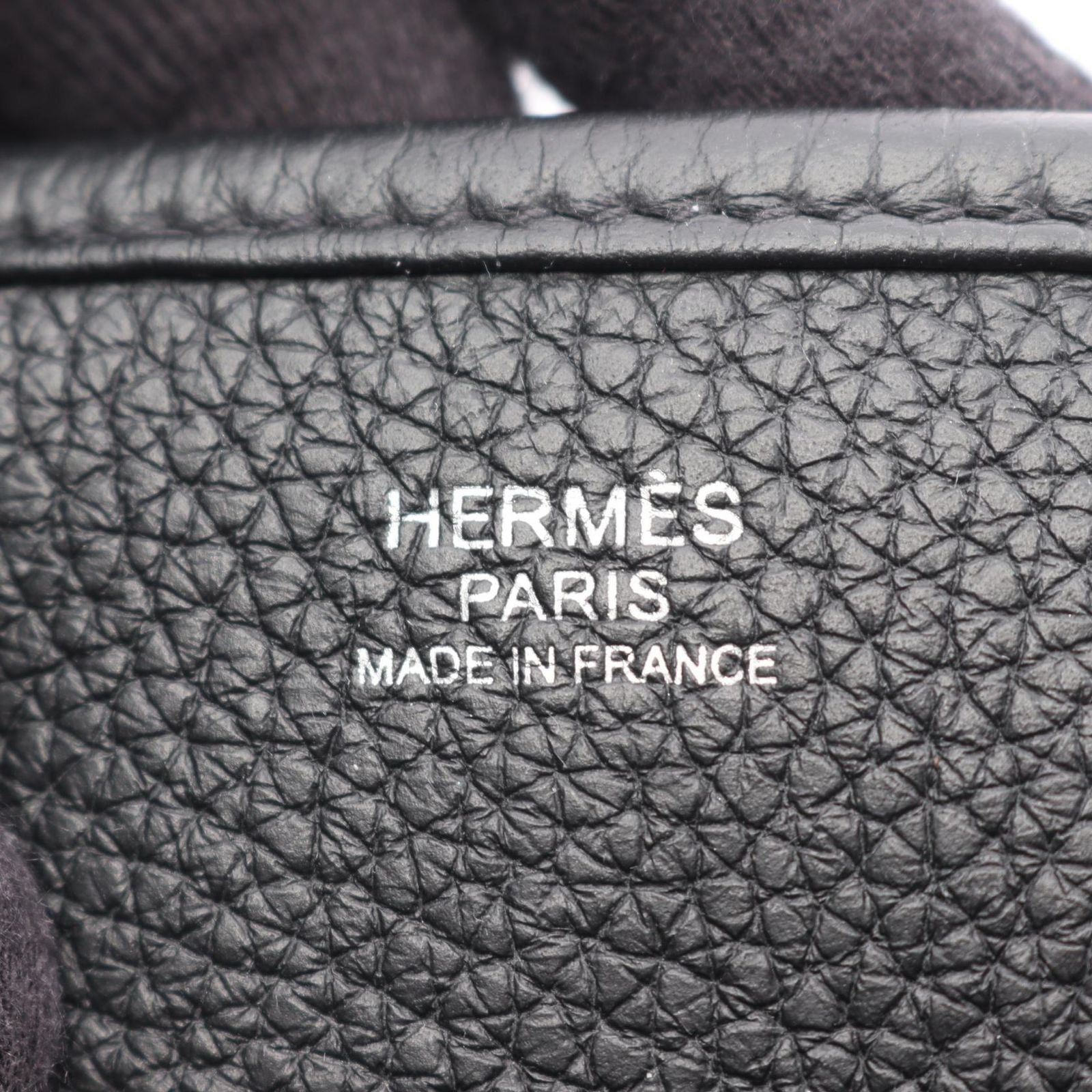 Hermes Shoulder Bag Evelyne 3 Trois PM Black — view 4