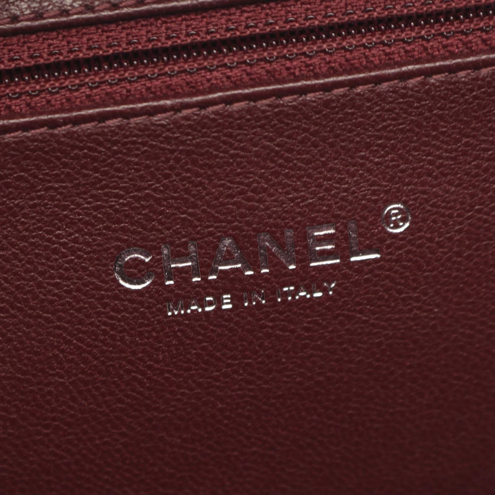 Chanel Shoulder Bag CC Filigree Quilted Vanity Silver Caviar Leather CC 2-Way — view 5