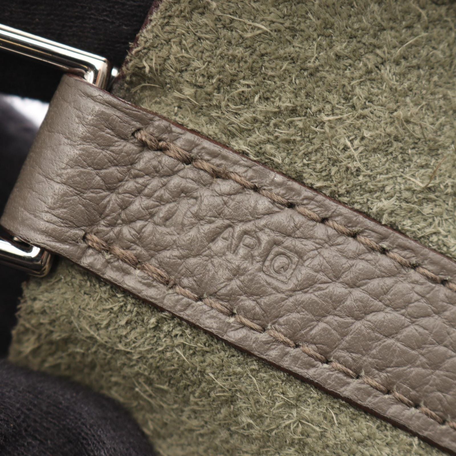 Hermes Handbag Picotin Lock MM Etain Leather — view 5