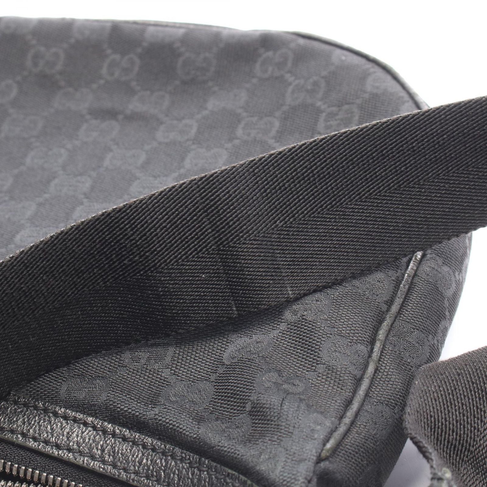 Gucci Shoulder Bag GG Canvas Black — view 7