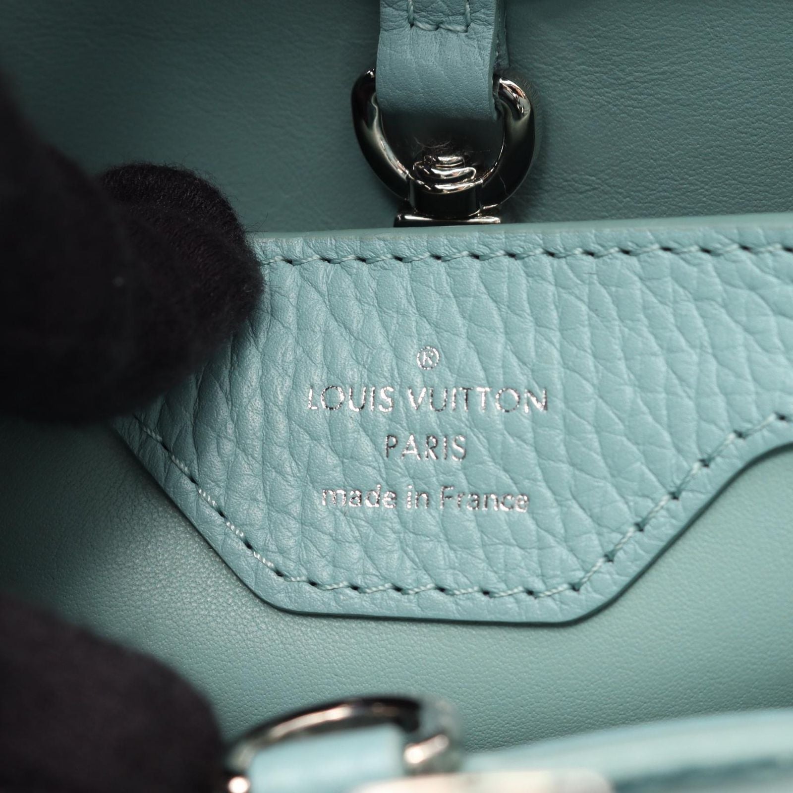 Louis Vuitton Handbag Capucines BB Noir 2-Way Lightblue Leather — view 4