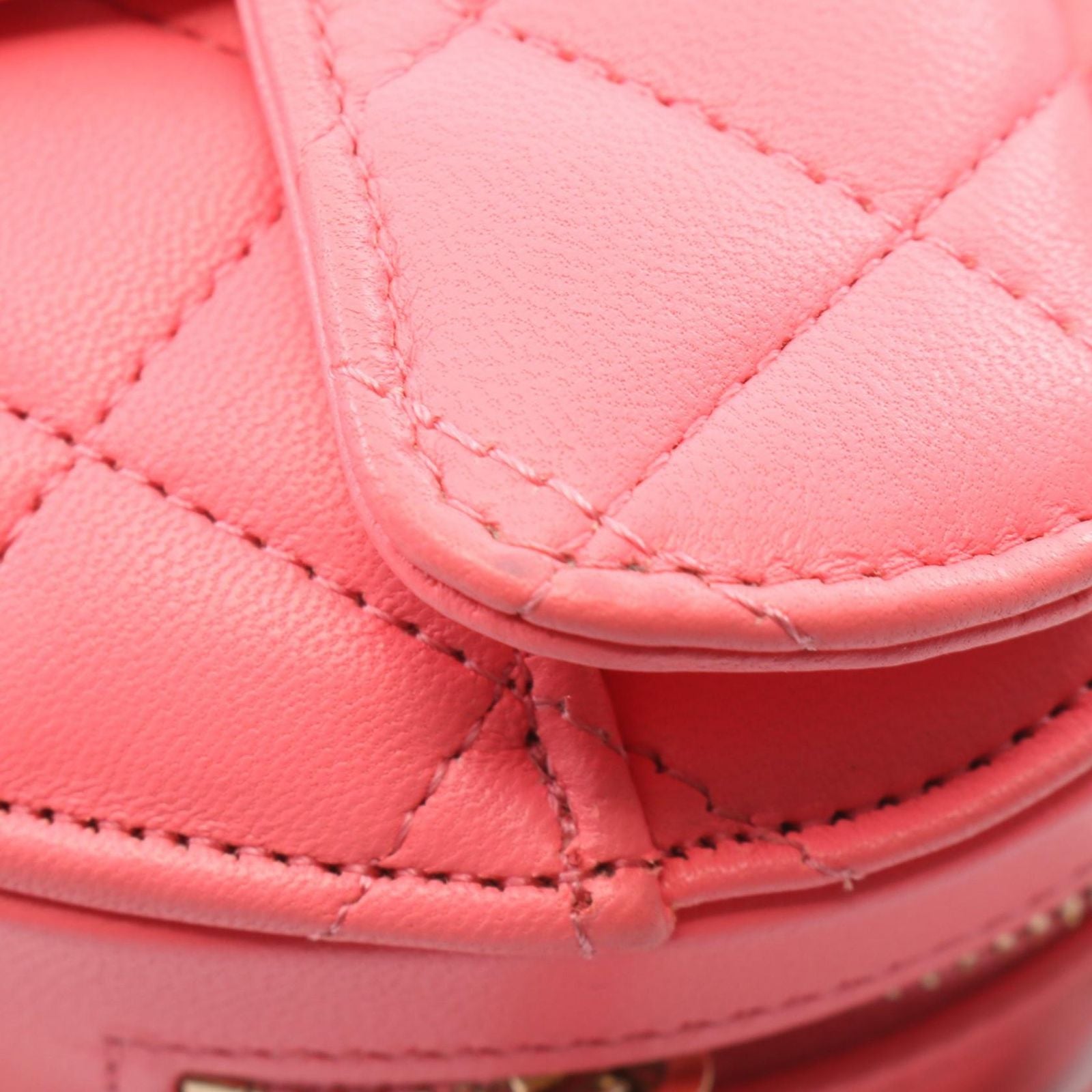 Chanel Shoulder Bag Heart Chain Clutch Quilted Pink Lambskin Mini — view 8