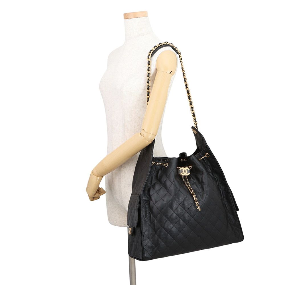 Chanel Chain Shoulder Bag 25 Large CC Logo Quilted Caviar Leather Black — view 4