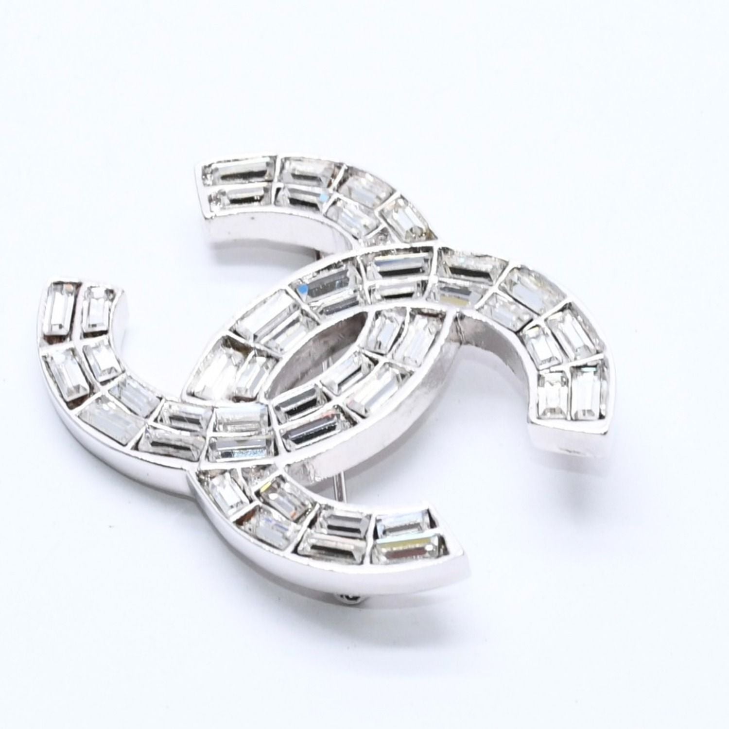 Chanel CC Logo Brooch 01 Metal Rhinestone Silver Clear — view 3