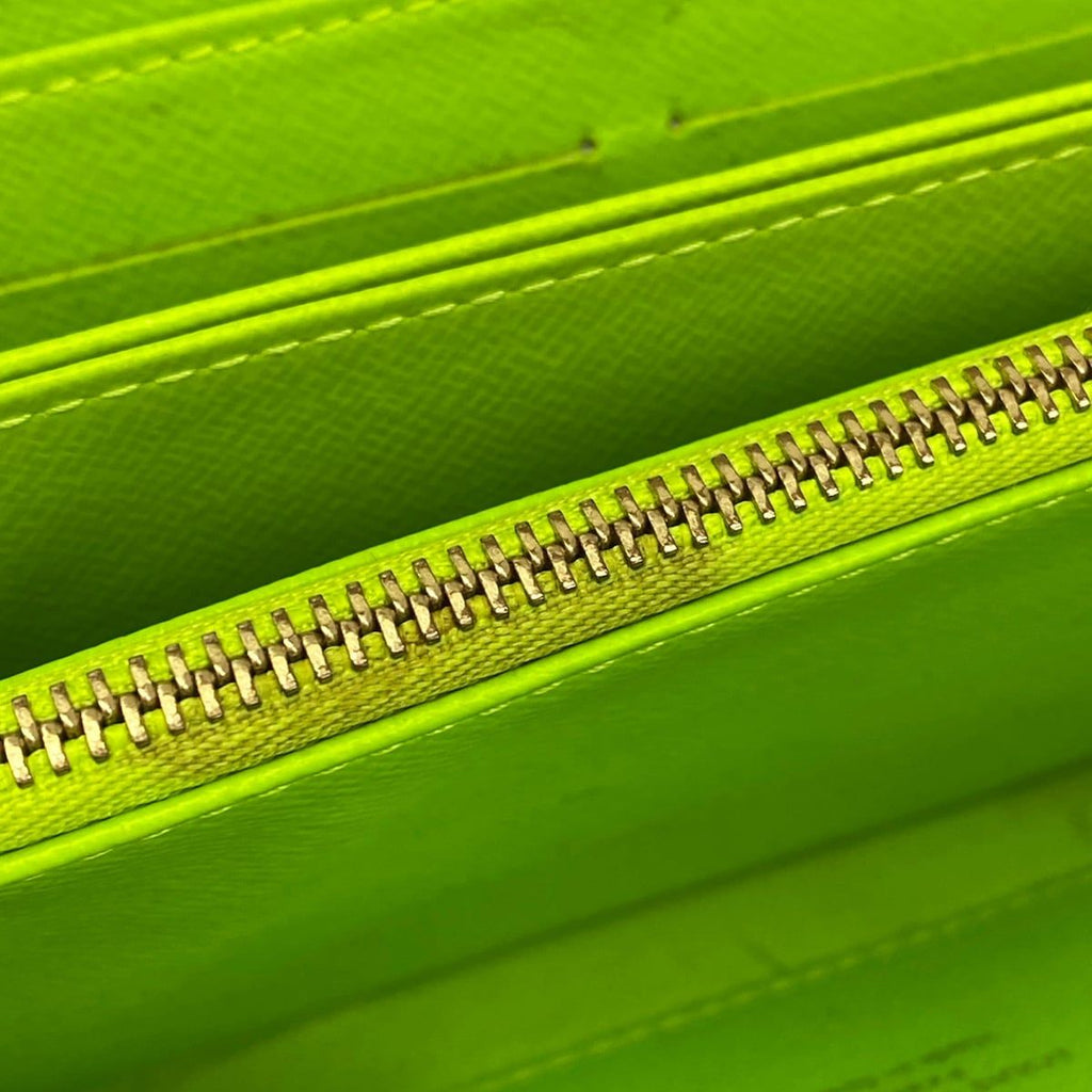 Louis Vuitton Wallet Graffiti Zippy Vert Leather — view 6
