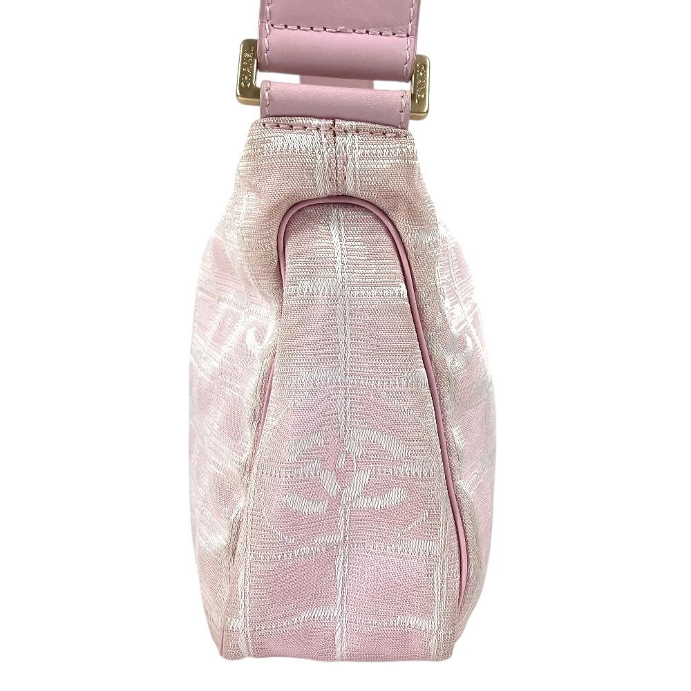 Chanel Handbag CC Logo Nylon Pink — view 3