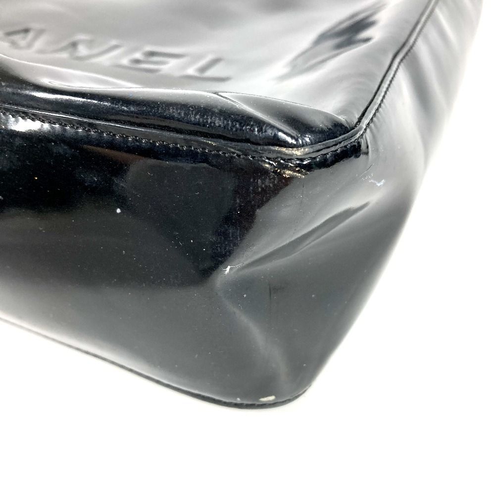 Chanel Shoulder Bag Logo Enamel Black — view 7